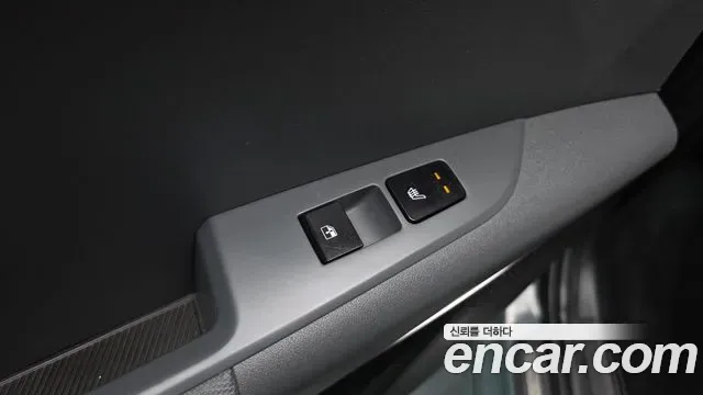 Kia Niro - фото 1