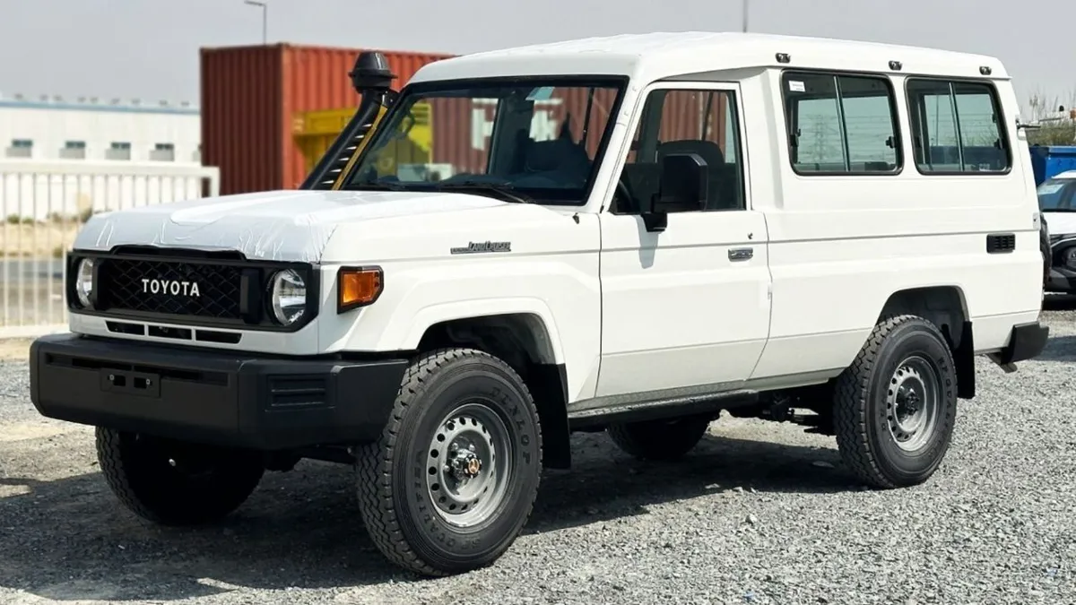 Toyota Land Cruiser 70 - фото 1