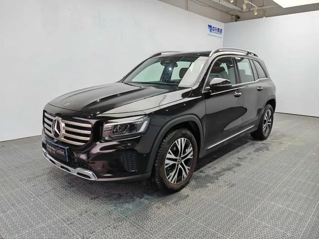 Mercedes-Benz GLB - фото 1