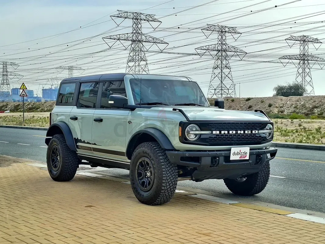 Ford Bronco - фото 1