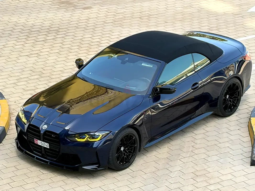BMW M4 - фото 1