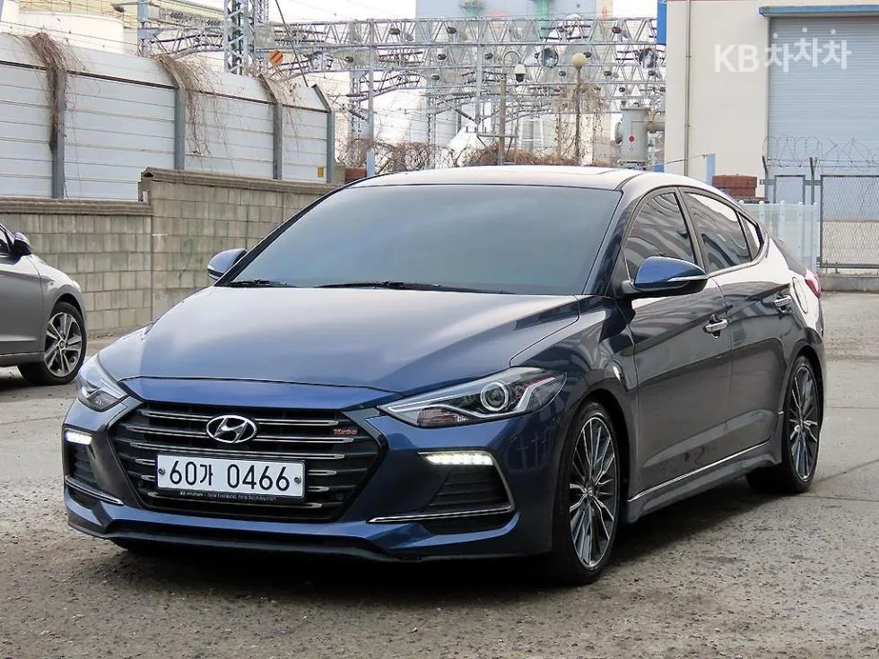 Hyundai 아반떼AD 1.6 T-GDi 스포츠 익스트림 셀렉션 - фото 1