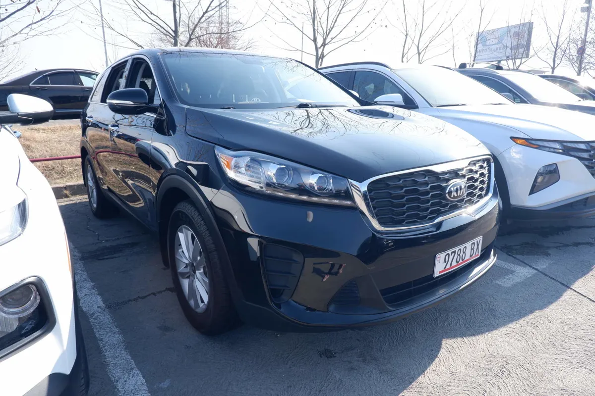 Kia Sorento - фото 1
