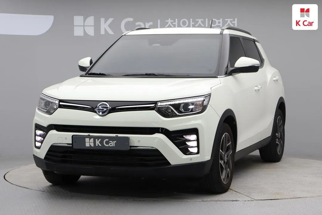 KG Mobility 티볼리 - фото 1