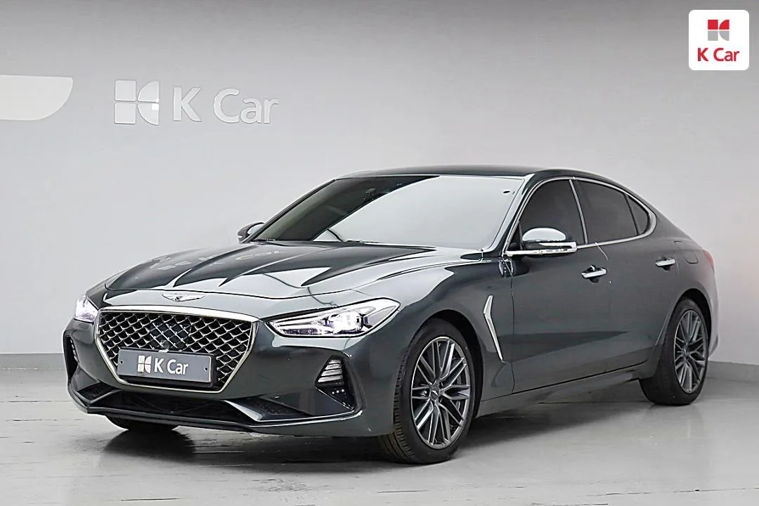 Genesis G70 - фото 1