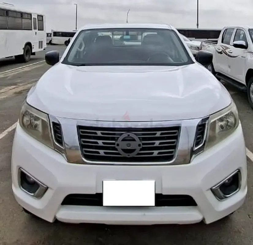 Nissan Navara - фото 1