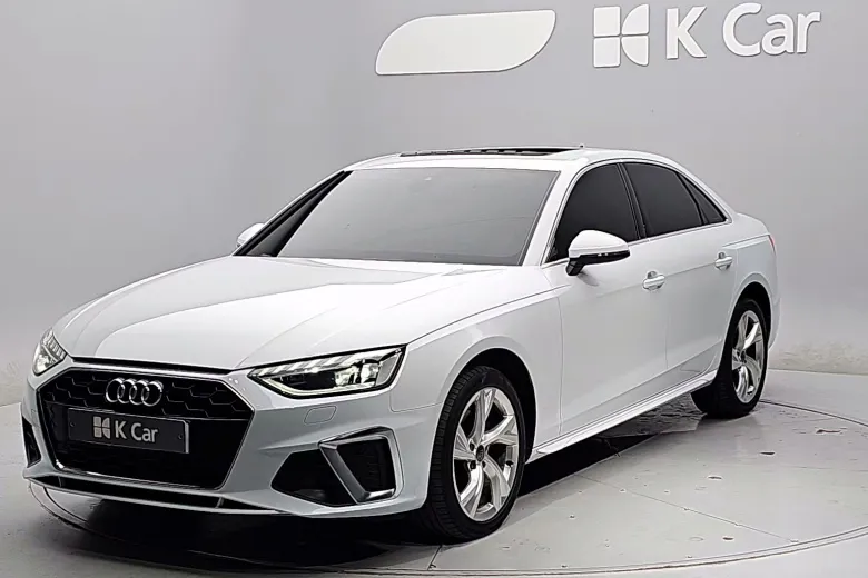 아우디 A4 - фото 1