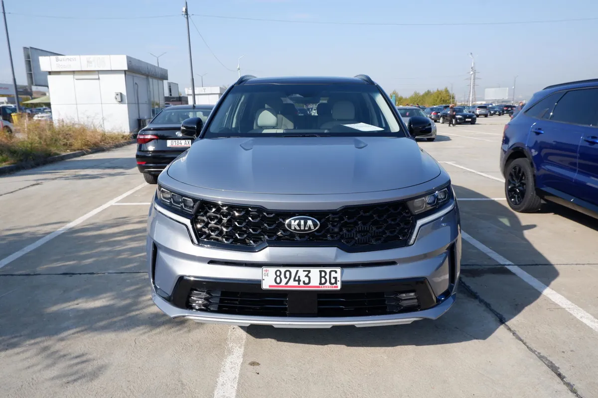 Kia Sorento - фото 1