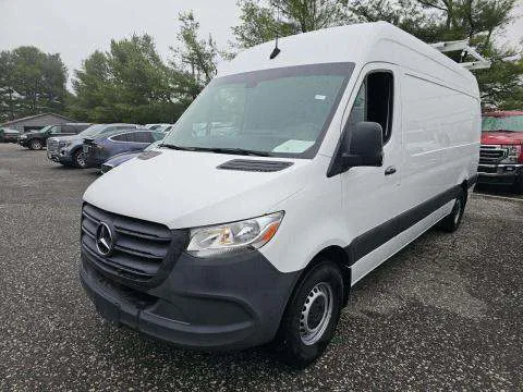 Mercedes-Benz Sprinter 2500 Base - фото 1