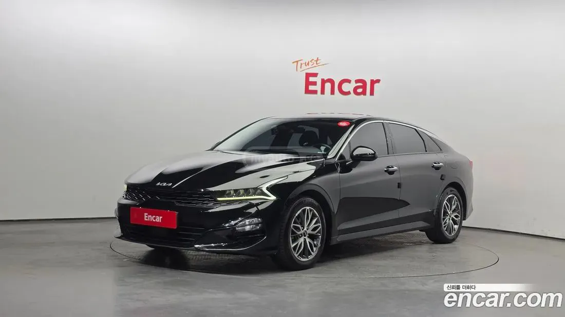 Kia Optima - фото 1