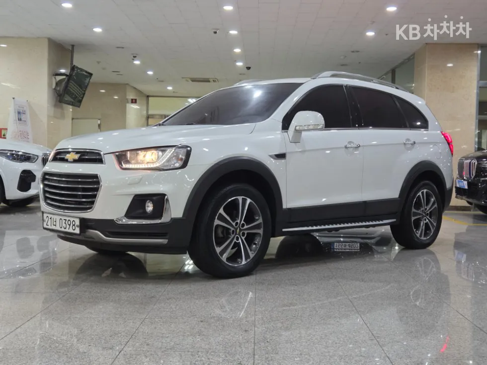 한국GM 신형 캡티바 2.0 LT 디럭스팩 5인승 - фото 1