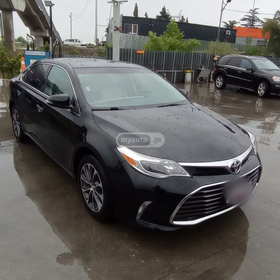 Toyota Avalon - фото 1