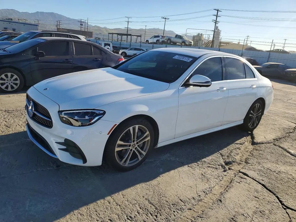 MERCEDES-BENZ E - фото 1