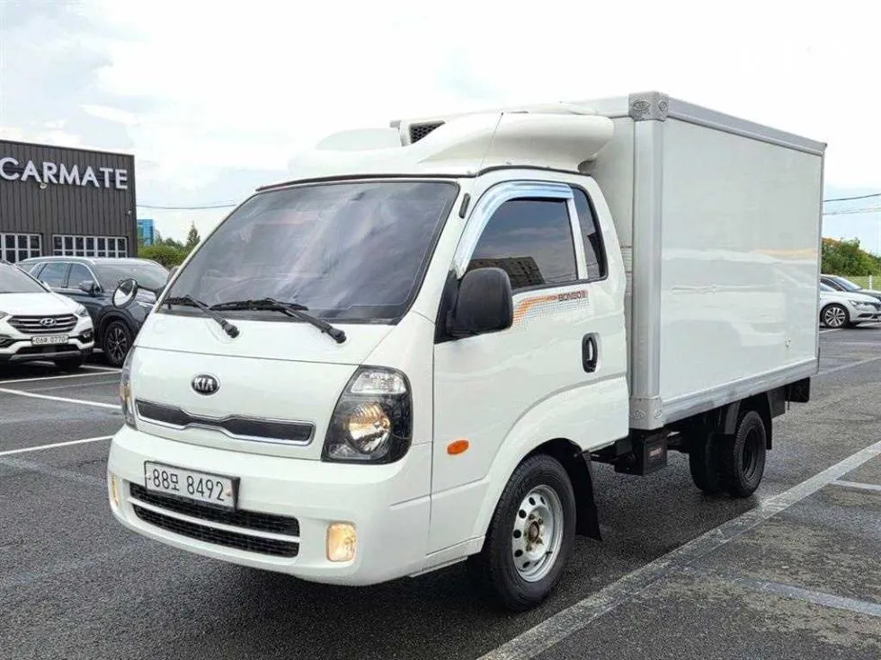 Kia 봉고3 1톤 냉동탑차 초장축 표준형 킹캡 디럭스 듀얼펌프 - фото 1