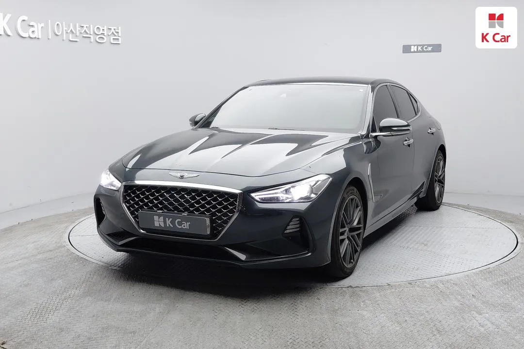 Genesis G70 - фото 1