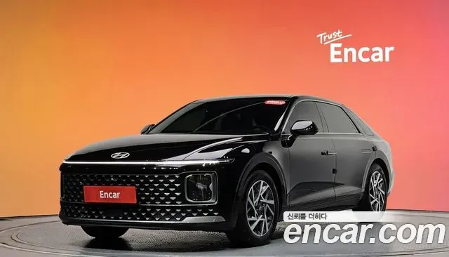 Hyundai Grandeur - фото 1