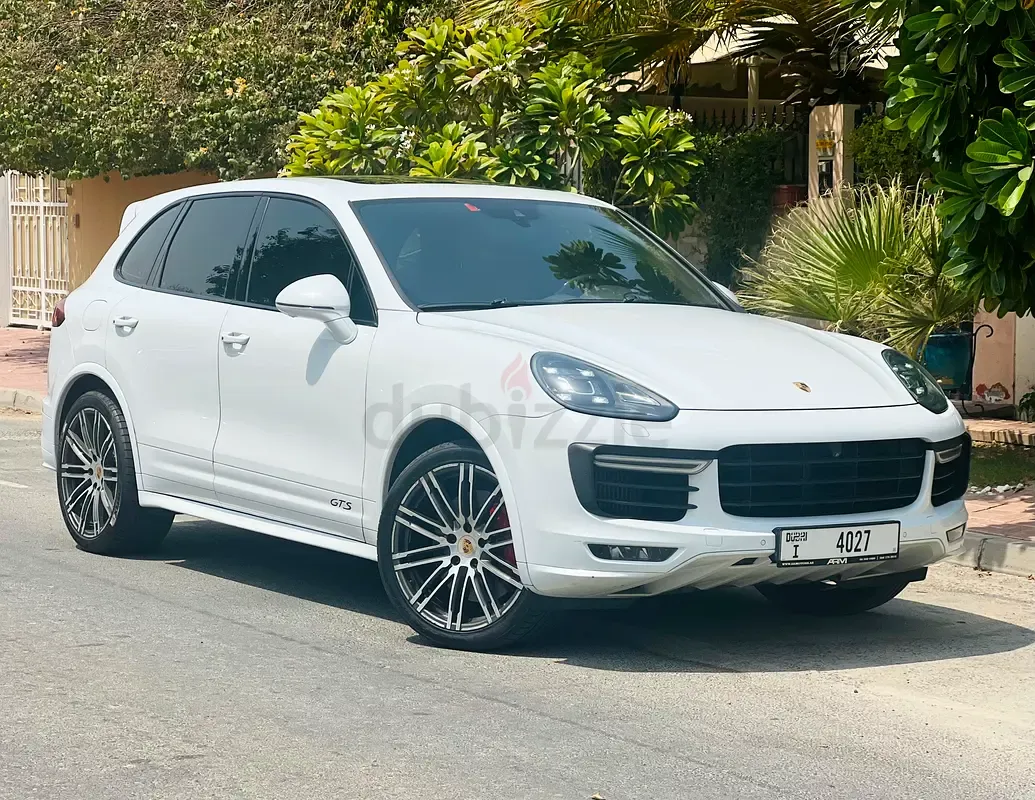 Porsche Cayenne - фото 1