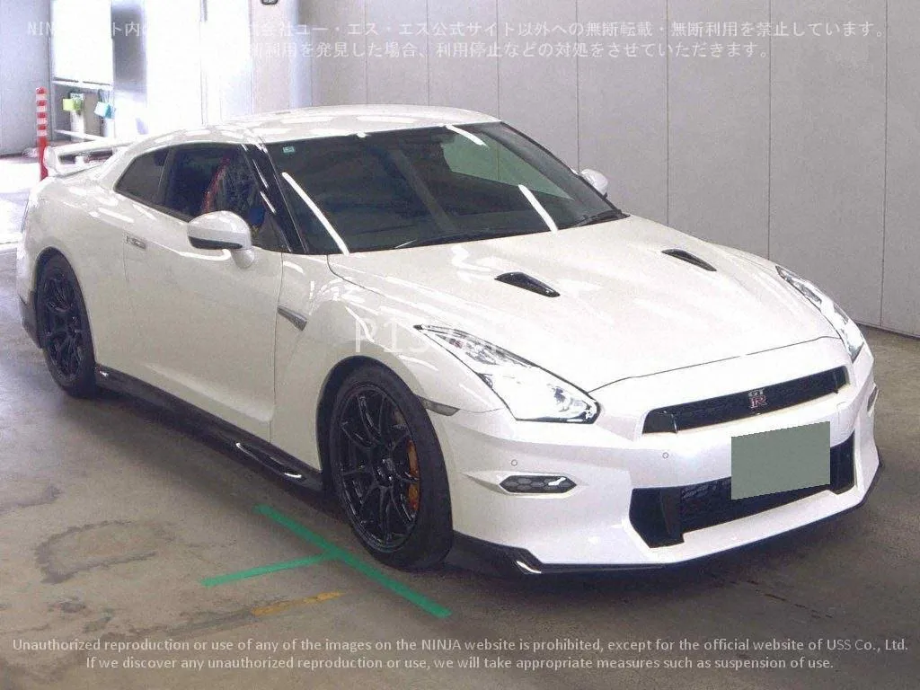 NISSAN GT-R 4WD - фото 1