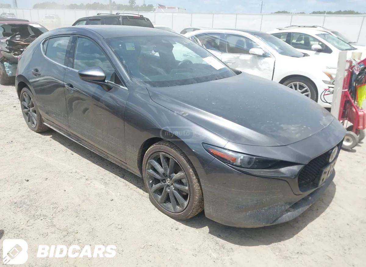 Mazda Mazda 3 - фото 1