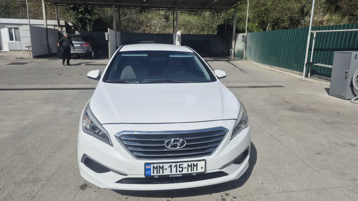 Hyundai Sonata - фото 1