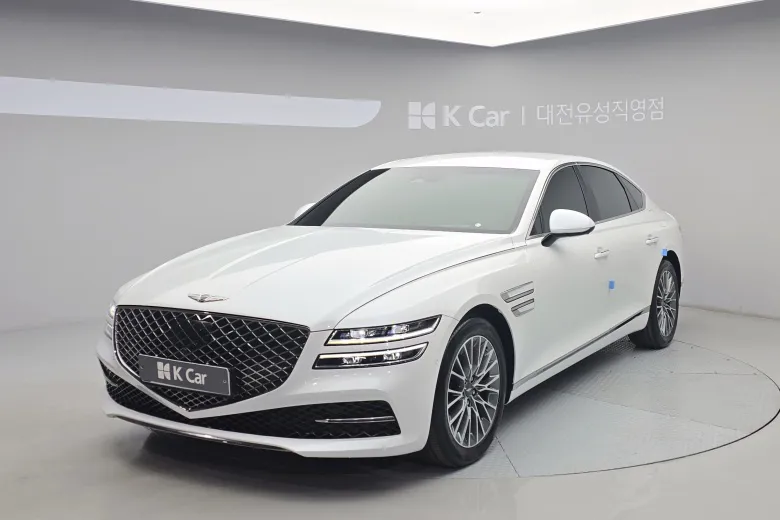 Genesis G80 - фото 1