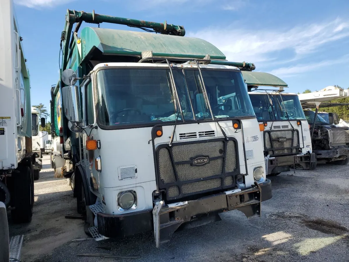 AUTOCAR LLC XPEDITOR - фото 1