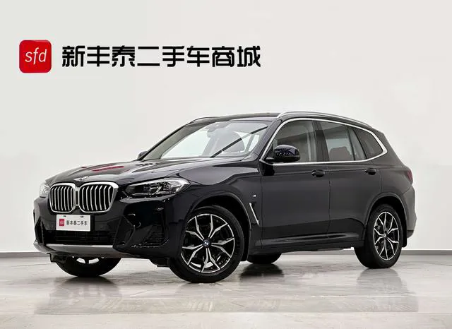 BMW X3 - фото 1