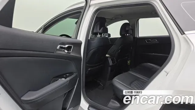 Kia Sportage - фото 1