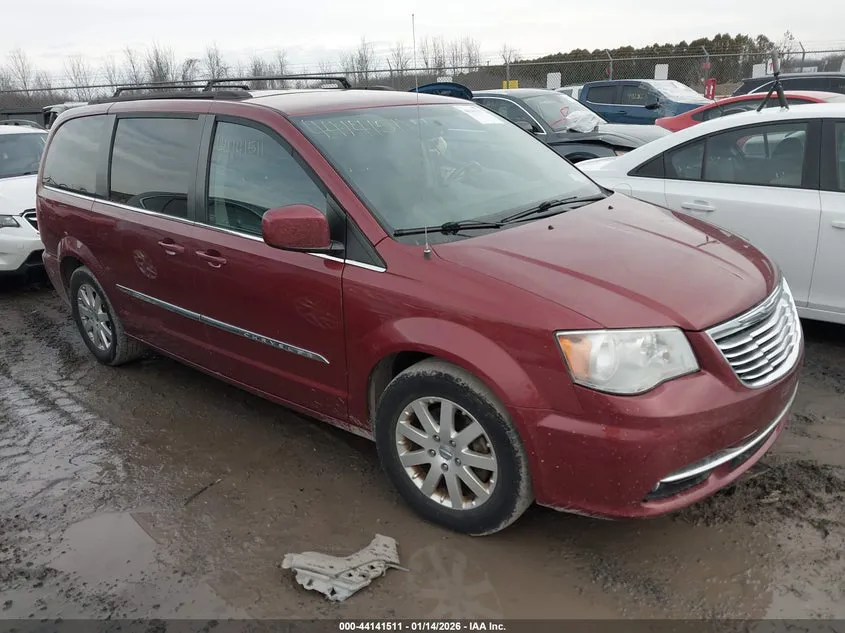 CHRYSLER TOWN & COUNTRY TOURING - фото 1
