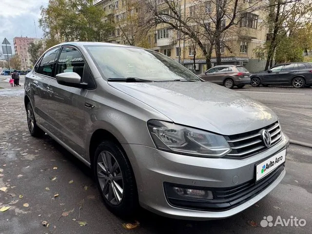 Volkswagen Polo - фото 1